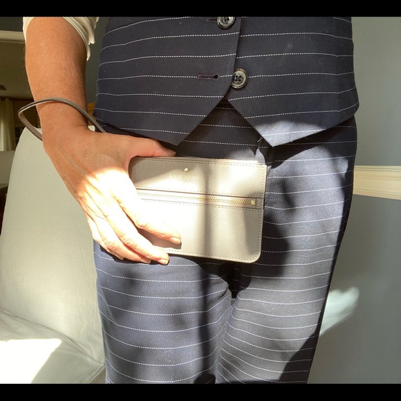 Kate Spade wallet - Picture 5 of 8